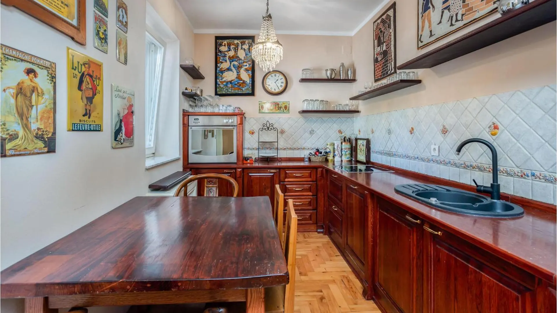 Semesterbostad 6 Bedroom Awesome Home In Rab Palit